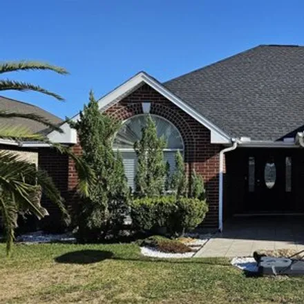 Buy this 3 bed house on 3190 Williamsburg Lane in Port Neches, TX 77651