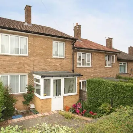 Rent this 3 bed duplex on Holmhirst Way in Sheffield, S8 0GZ