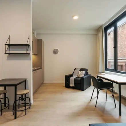 Rent this 1 bed apartment on Maria-Theresiastraat 43 in 3000 Leuven, Belgium