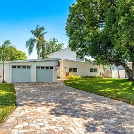 Buy this 4 bed house on 2580 Overlake Avenue in Orange County, FL 32806