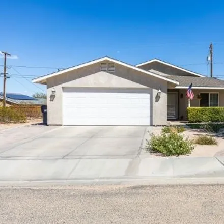 Buy this 3 bed house on 1124 South Mahan Street in Ridgecrest, CA 93555