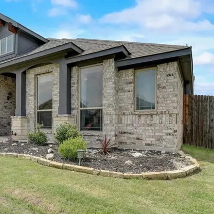 Image 2 - 213 Lariat Trl, Waxahachie, Texas, 75165 - House for sale