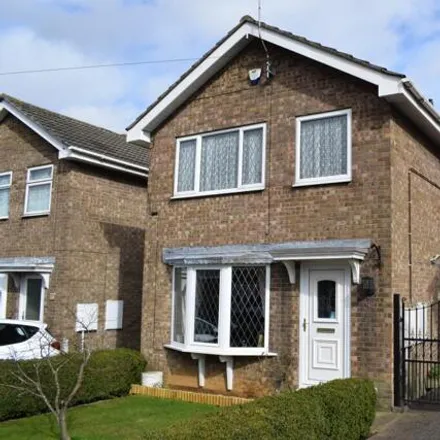 Buy this 3 bed house on Churchill Avenue in Brigg, DN20 8DY