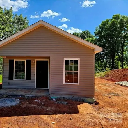 Buy this 2 bed house on 1054 C Avenue Southeast in Hickory, NC 28602
