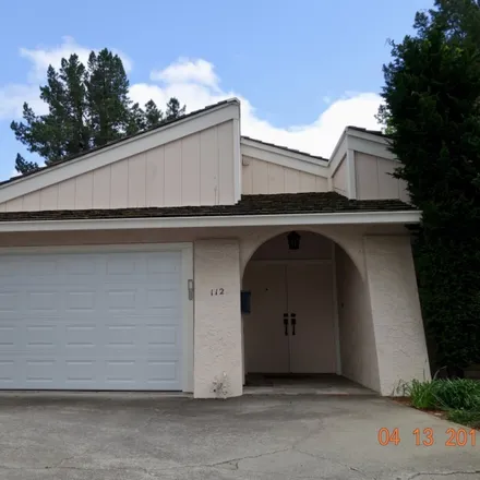 Rent this 3 bed townhouse on 1598 Marchbanks Drive in Walnut Creek, CA 94598