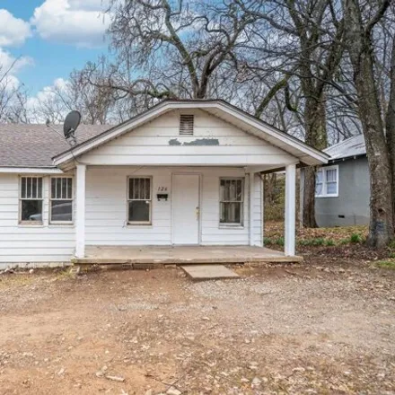 Buy this 2 bed house on 182 Main Street in Hot Springs, AR 71913