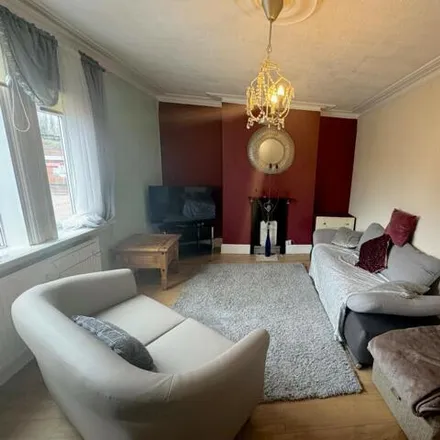 Rent this 1 bed apartment on West Heath Rd / Station Rd in West Heath Road, Northfield