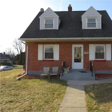 Image 1 - 202 7th Street, Fullerton, Whitehall, PA 18052, USA - House for rent