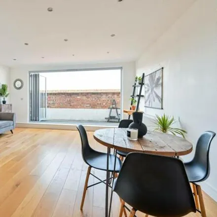Buy this 3 bed house on 34 Queen's Row in London, SE17 2QE
