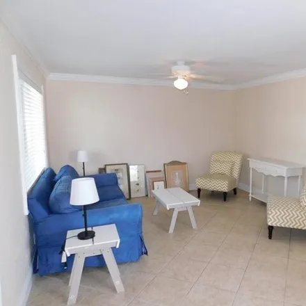 Image 2 - 735 Hummingbird Way, North Palm Beach, FL 33408, USA - Apartment for rent