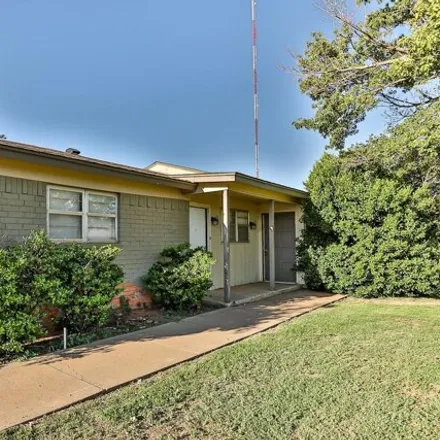 Rent this 2 bed house on 7402 Avenue W in Lubbock, TX 79423