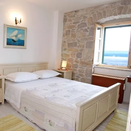 Rent this 3 bed house on 21318 Mimice in Svetog Roka 49, 21318 Grad Omiš