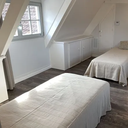 Rent this 4 bed house on les Milandes in 24250 Castelnaud-la-Chapelle, France