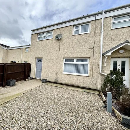 Rent this 3 bed townhouse on unnamed road in Middlesbrough, TS8 9JP