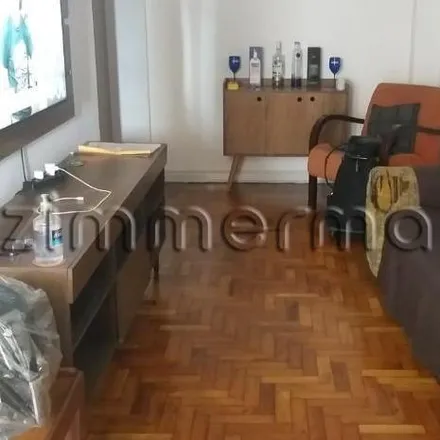 Buy this 1 bed apartment on Avenida General Olímpio da Silveira 351 in Santa Cecília, São Paulo - SP