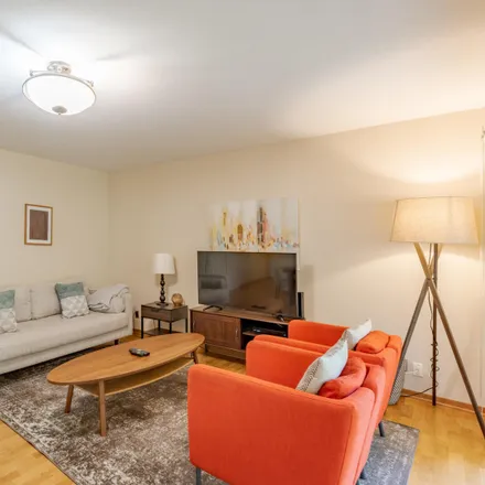 Rent this 3 bed apartment on 2323 Eastridge Avenue in Menlo Park, CA 94027