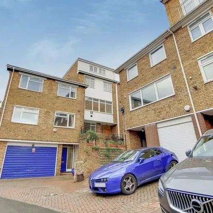Rent this 5 bed townhouse on Meadowbank in Primrose Hill, London