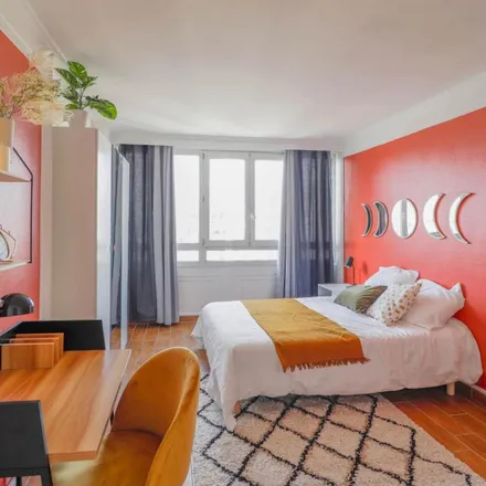 Image 4 - 113 Avenue Victor Hugo, 75015 Vanves, France - Apartment for rent