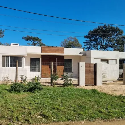 Image 9 - Pedro Campbell, 20001 La Barra, Uruguay - House for sale