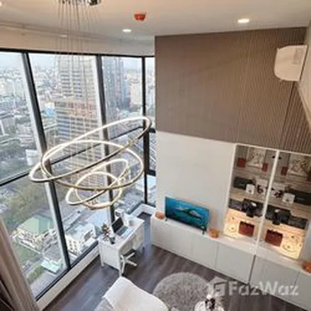 Rent this 2 bed apartment on Soi Phahon Yothin 27 in Ratchayothin, Chatuchak District