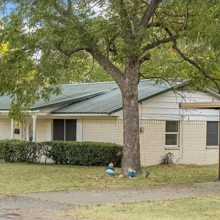 Buy this 3 bed house on 290 23rd Street Northwest in Paris, TX 75460
