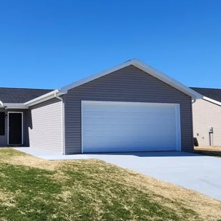 Buy this 3 bed house on 315 Wabash Circle in Chandler, Warrick County