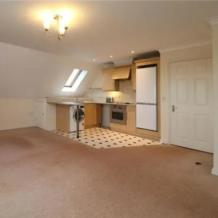 Image 2 - 6 Monument Road, Woking, GU21 5LX, United Kingdom - Apartment for sale