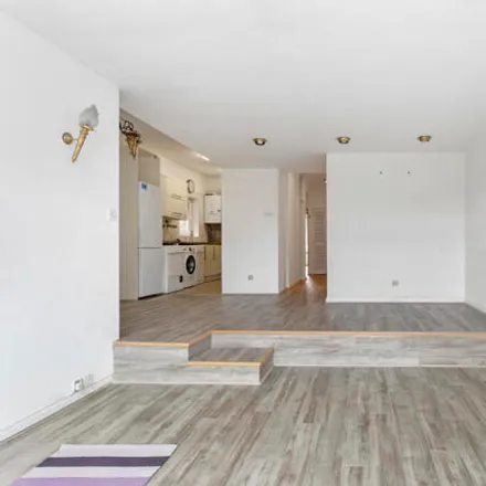 Image 2 - Pattison Road, Childs Hill, London, NW2 2HP, United Kingdom - Apartment for sale