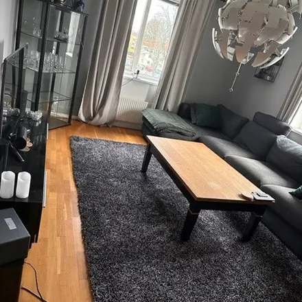 Rent this 3 bed apartment on Kaptensgatan in 504 31 Borås, Sweden