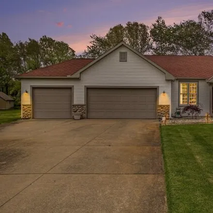 Buy this 3 bed house on 199 Gull Pointe Drive in Bedford Charter Township, MI 49037