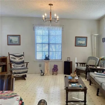 Image 2 - 995 South Banyan Street, Milagro Estates Colonia, Alamo, TX 78516, USA - House for sale