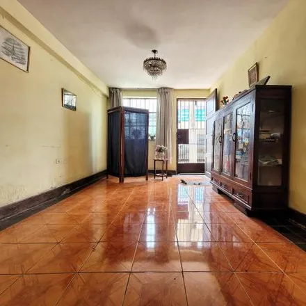Image 2 - Iquitos Avenue 688, La Victoria, Lima Metropolitan Area 15106, Peru - House for sale