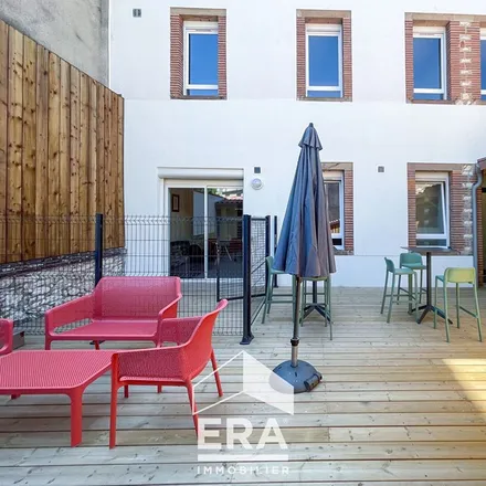 Rent this 2 bed apartment on 18 Rue du Docteur Camboulives in 81000 Albi, France
