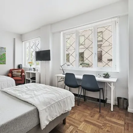 Image 7 - 431 East 53rd Street, New York, NY 10022, USA - Townhouse for sale