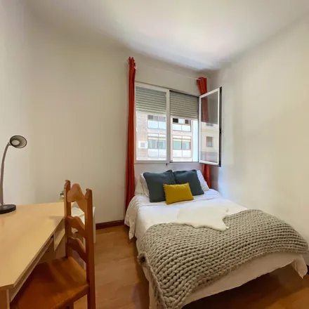 Rent this 4 bed room on Madrid in Calle de Joaquín María López, 12