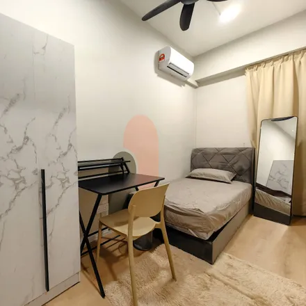Rent this 1 bed apartment on Bright Hotel in Jalan SS 7/26, SS7