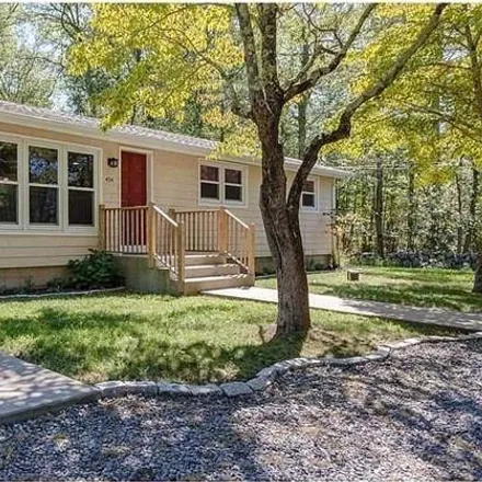 Buy this 3 bed house on 90 Fieldstone Drive in Coventry, RI 02816