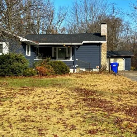 Buy this 3 bed house on 4659 Warren-Sharon Road in Vienna Center, Vienna Township