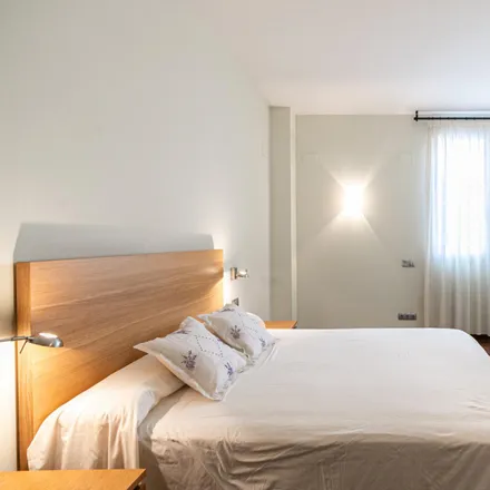 Rent this 2 bed apartment on Oblit - direcció Font d'en Fargas in Carrer de l'Oblit, 08001 Barcelona