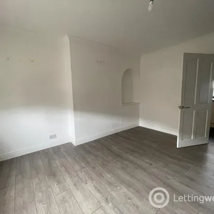 Image 6 - Queens Drive, Hamilton, ML3 7SN, United Kingdom - Apartment for rent