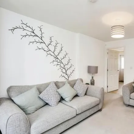 Image 5 - Wisteria Drive, West Bridgford, NG12 4HZ, United Kingdom - Townhouse for sale