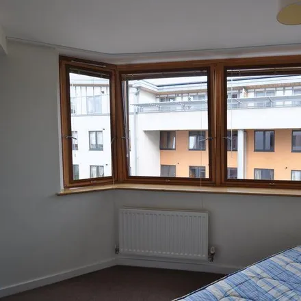 Image 5 - Balmoral House, Cathedral Walk, Bristol, BS1 5LN, United Kingdom - Apartment for rent