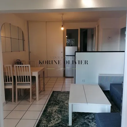 Rent this 3 bed apartment on 7 Rue Espariat in 13090 Aix-en-Provence, France