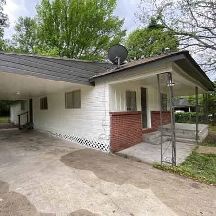 Image 3 - 370 Cypress Avenue, Hattiesburg, MS 39401, USA - House for sale