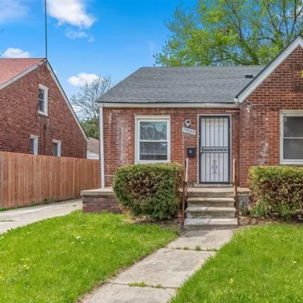 Rent this 3 bed house on 19541 Waltham Street in Detroit, MI 48205