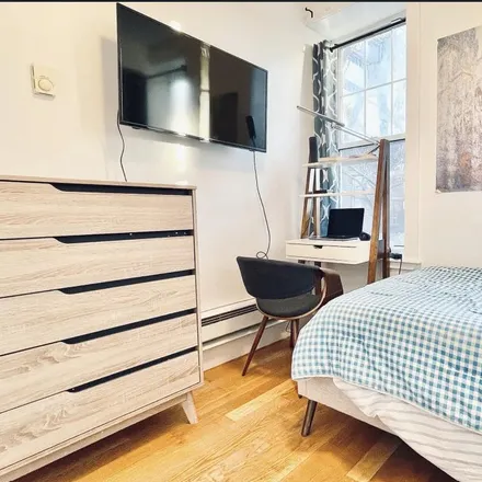 Rent this 1 bed room on 1078 DeKalb Avenue in New York, NY 11221