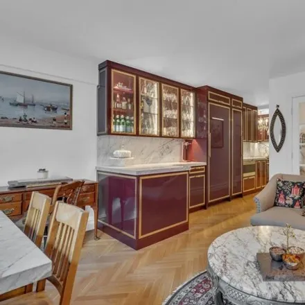 Image 3 - 420 East 55th Street, New York, NY 10022, USA - Apartment for sale