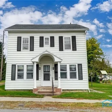 Buy this 3 bed house on 231 Center Street in Columbus Grove, Pleasant Township