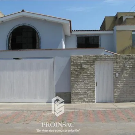 Buy this 4 bed house on Avenida Primavera in Santiago de Surco, Lima Metropolitan Area 51132