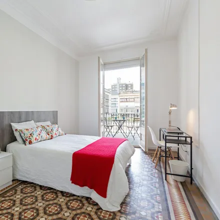 Rent this 6 bed room on Carrer de Balmes in 26, 08001 Barcelona